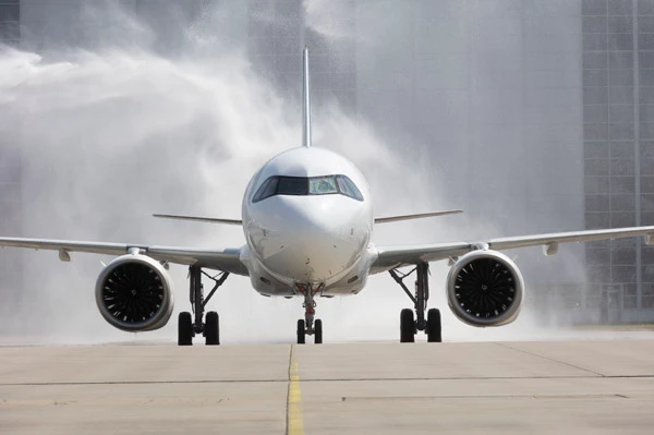 a321xlr-first-flight-water-salute-welcome