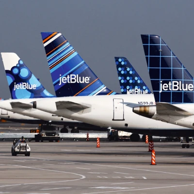 **Der JetBlue-Effekt:** Fliegen mit Stil – zu günstigen Preisen.