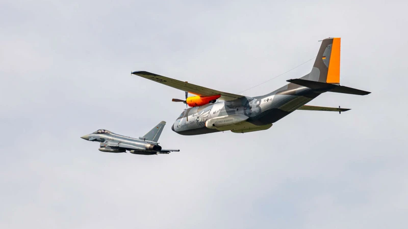 The Transall flies off into the sunset