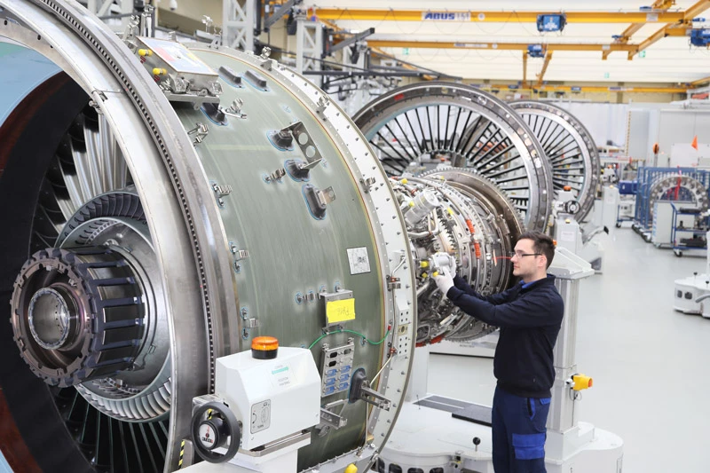 PW1100G-JM Endmontage: