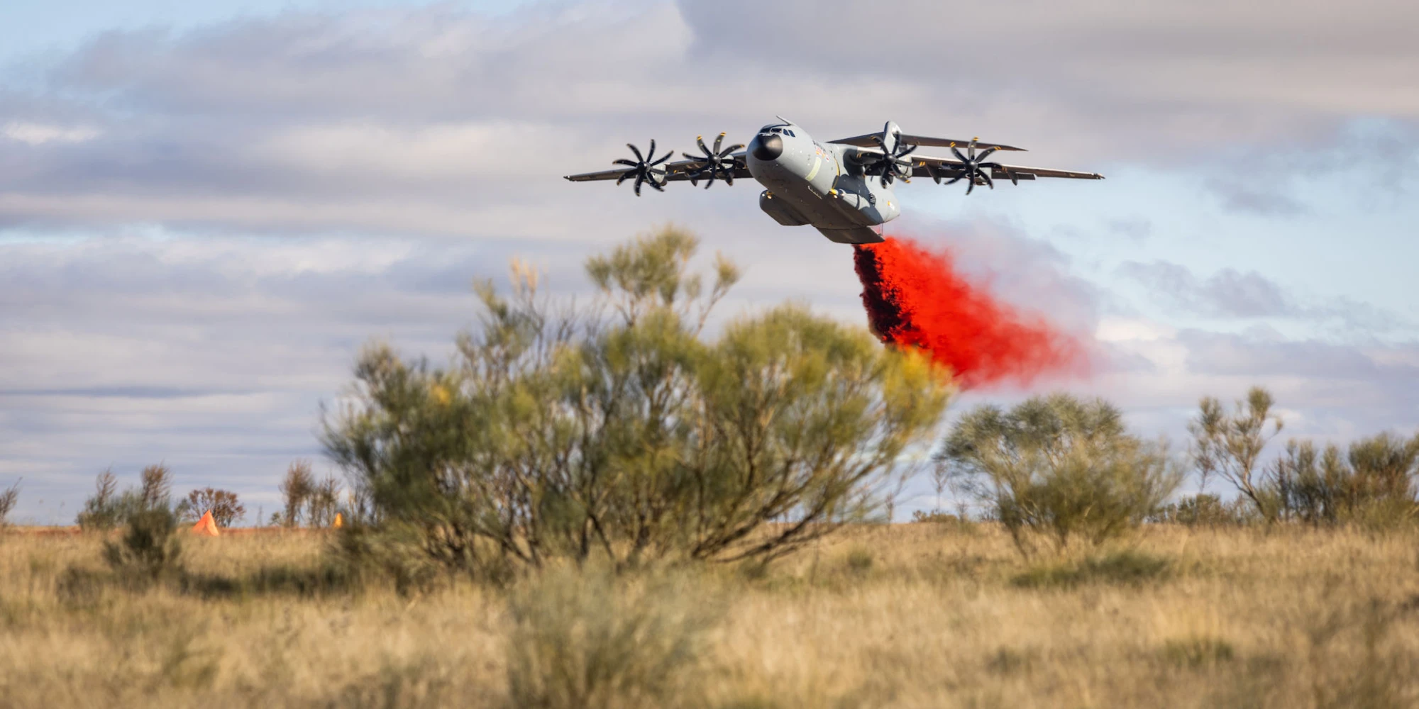 Löschflugzeuge und Helikopter: Die fliegende Feuerwehr