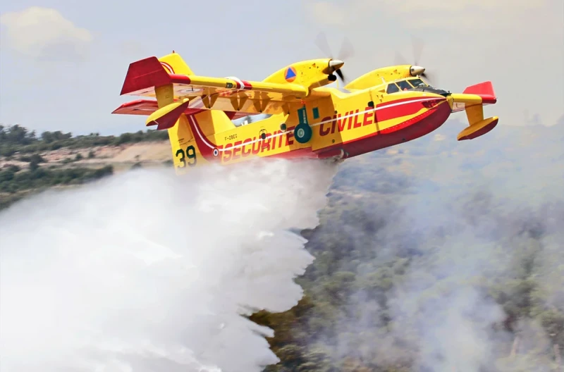 3-aff-01-water-bombing-1408x