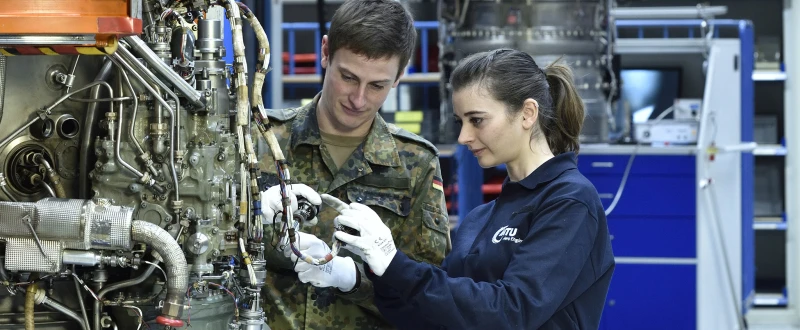 MTU und Bundeswehr feiern 20 Jahre EJ200-Kooperation