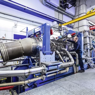 The only test cell in Germany for the A400M transport aircraft’s TP400-D6 engine is found at MTU Maintenance Berlin-Brandenburg.
