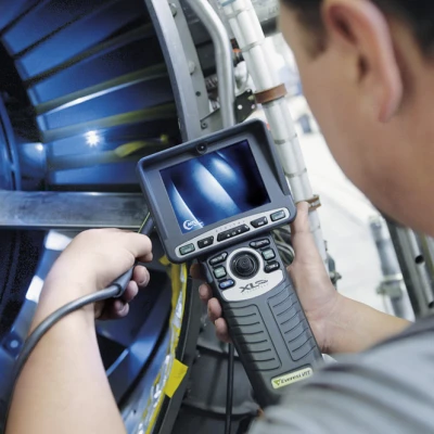 (strich:Inside view) Borescope examination of an engine at MTU Maintenance Hannover.