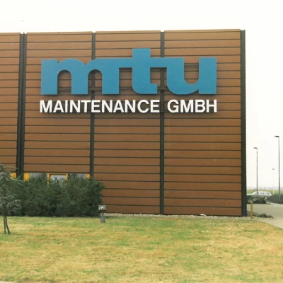 **Schwungvoll:**  Mit diesem Logo startete die MTU Maintenance vor 40 Jahren ihre erfolgreiche Karriere.