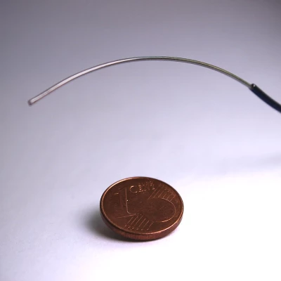 (strich:Record performance) The record for the smallest continuum robot is currently held by a device measuring between 0.8 and 2.5 millimeters in diameter.