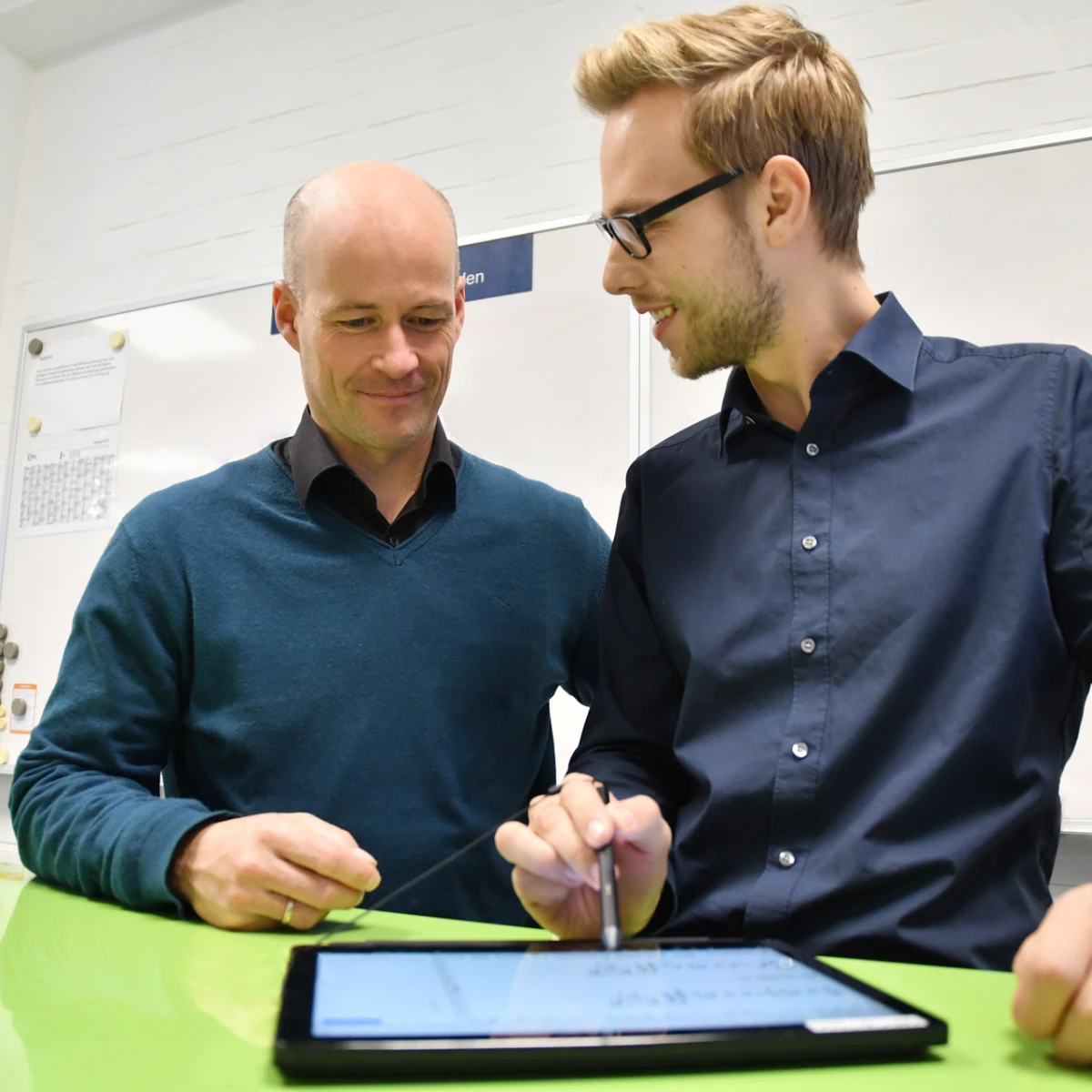 aeroreport_effizienz-steigern-mit-multiphysiksimulationen_1