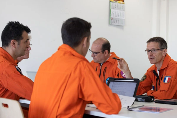 a321xlr-first-flight-flight-crew-briefing-before-take-off